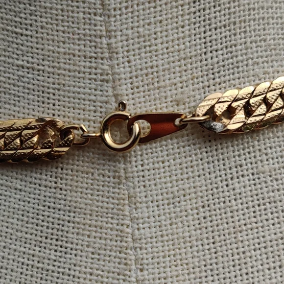 Vintage silky gold tone chain necklace - Picture 5 of 5